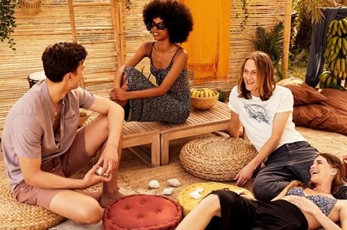 Τα εκπτωτικά fashion items που αναβάθμισαν τη βαλίτσα των καλοκαιρινών μου διακοπών