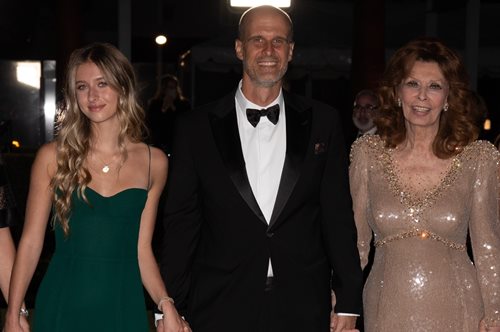 Η  90χρονη Σοφία Λόρεν 