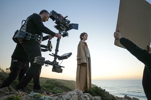 Ντύσε τη ζωή σου με πολύτιμες στιγμές: Η Answear μάς υπενθυμίζει τη σημαντικότερη συμβουλή μόδας για μοναδικό στιλ