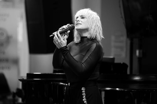 34 χρόνια πριν: Η Ελεωνόρα Ζουγανέλη αγνώριστη σε ηλικία 7 ετών