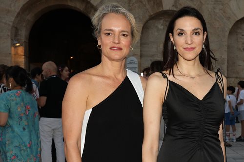 Ορσαλία Παρθένη - Κατερίνα Ευαγγελάτου: Μας προτείνουν το σωστό outfit για το Ηρώδειο