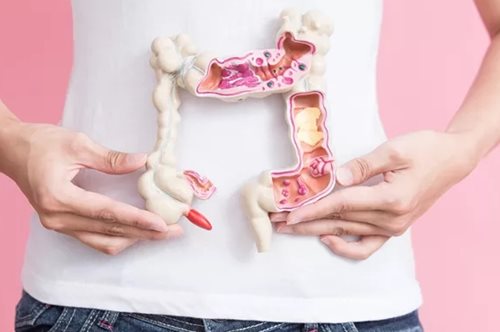 Καρκίνος του παχέος εντέρου: 3 καθημερινές συνήθειες που αυξάνουν τον κίνδυνο