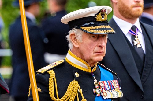 Βασιλιάς Κάρολος: Το τελεσίγραφο με τις 2 επιλογές που έστειλε στον πρίγκιπα Άντριου