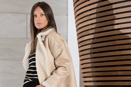 Η fashion coach της Answear Χρυσιάννα Ανδριοπούλου μοιράζεται μυστικά μόδας και γυναικείας ενδυνάμωσης