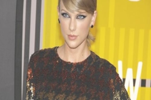 Tέιλορ Σουίφτ: Η περιουσία της ισοδυναμεί με αυτή μιας μικρής χώρας