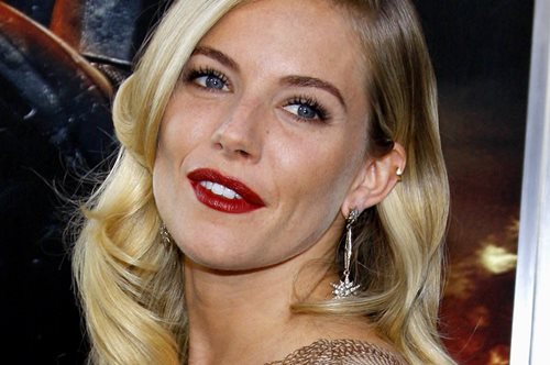 Η Σιένα Μίλερ έγκυος και πάλι μετά από 10 χρόνια