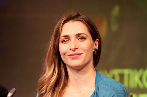 Βασιλική Τρουφάκου: Θηλάζει δημόσια το 3 μηνών παιδί της στις διακοπές