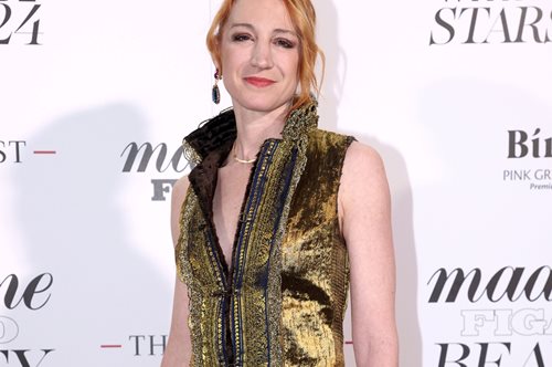 Η Στεφανία Γουλιώτη αποδεικνύει πόσο cool είναι τρολάροντας τον εαυτό της στις διακοπές