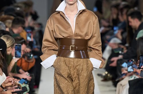 Πώς ενημερώθηκα για τις κορυφαίες τάσεις της μόδας με μία επίσκεψη στα ανανεωμένα πολυκαταστήματα notos