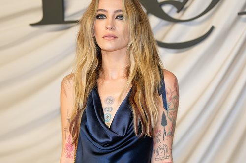 Η Πάρις Τζάκσον, κόρη του Μάικλ Τζάκσον, εισπράττει 8.εκ δολάρια τον χρόνο από τα πνευματικά δικαιώματα του πατέρα της