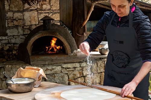 Ιωάννινα: Μαγειρεύουν φαγητό, όπως...παλιά