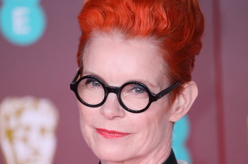 200 αστέρες του Χόλιγουντ έχουν υπογράψει 