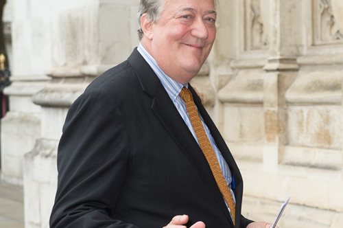 Βρετανία: Ο Στίβεν Φράι για ακόμη μία φορά υπέρ της επανένωσης των Γλυπτών του Παρθενώνα