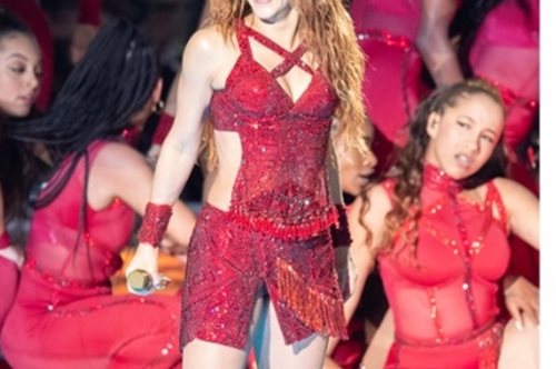 Σακίρα: Το μήνυμά της για την προδοσία και τη νέα χρονιά μετά τον χωρισμό με τον Ζεράρ Πικέ