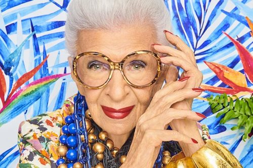 Άιρις Άπφελ: Με μια χιουμοριστική ανάρτηση δηλώνει μεγαλύτερη ηλικιακά από την 