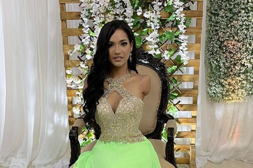 Δήλωσε συμμετοχή στα καλλιστεία χωρίς τα τρία από τα τέσσερα άκρα της και κέρδισε καριέρα μοντέλου