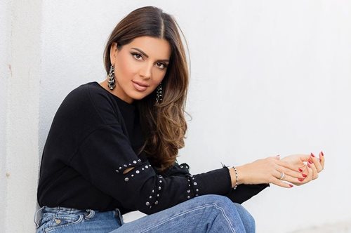 Σταματίνα Τσιμτσιλή | Τα αντιρυτιδικά προϊόντα περιποίησης στα οποία ορκίζεται