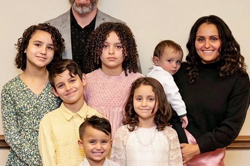 Το λάθος sms: έστειλε sms σε λάθος αριθμό και απέκτησε σύζυγο και πέντε παιδιά!