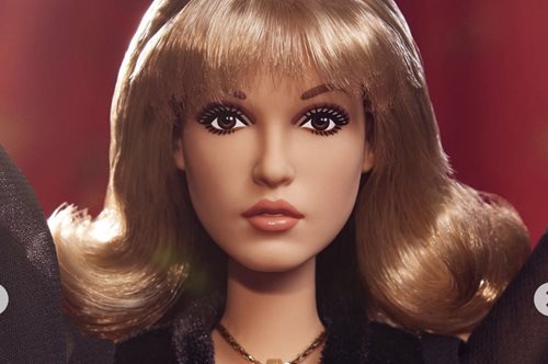 Η Stevie Nicks των Fleetwood Mac μόλις έγινε... Barbie