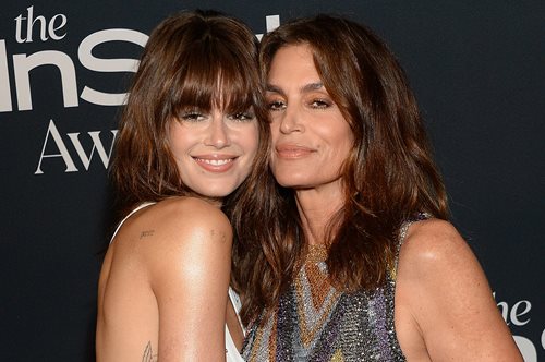 H Κάια Γκέρμπερ δεν ήξερε ότι η μητέρα της, Σίντι Κρόφορντ, ήταν τόσο διάσημη κι επιτυχημένη