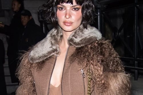 Έμιλι Ραταικόφσκι- Eρίκ Αντρέ Χάρντ: Ποζάρουν γυμνοί στην πρώτη τους κοινή φωτογραφία στο Instagram