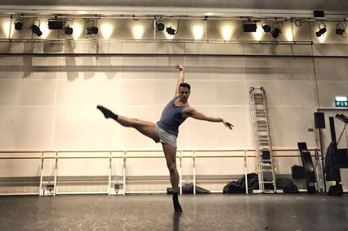 Στέφανος Δημουλάς: Ο πρώτος Έλληνας καλλιτέχνης σε λίστα του Forbes