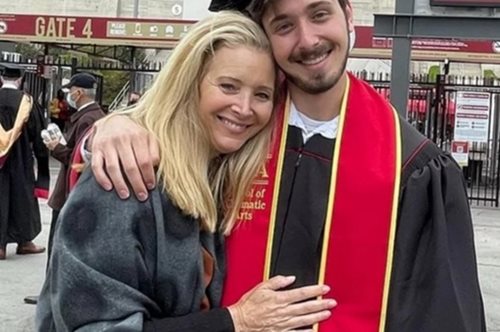 Η Λίζα Κούντροου εύχεται χρόνια πολλά στον γιο της με τον πιο αστείο και ταυτόχρονα τρυφερό τρόπο