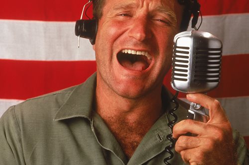 Radio Days: ο κινηματογράφος τιμά το ραδιόφωνο στο αφιέρωμα της Ταινιοθήκης της Ελλάδος- συντονιστείτε