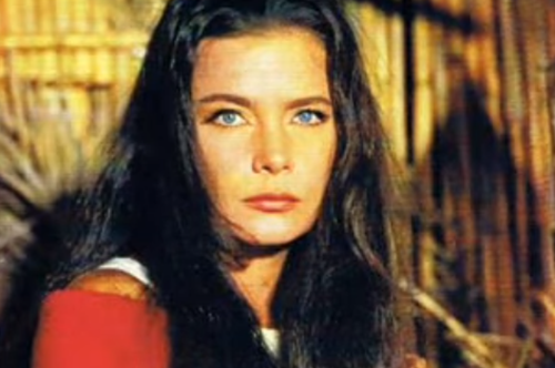 Τάνια Τσανακλίδου: Αποτίει φόρο τιμής στην αείμνηστη Τζένη Καρέζη με ένα νοσταλγικό throwback γεμάτο Έλληνες αστέρες