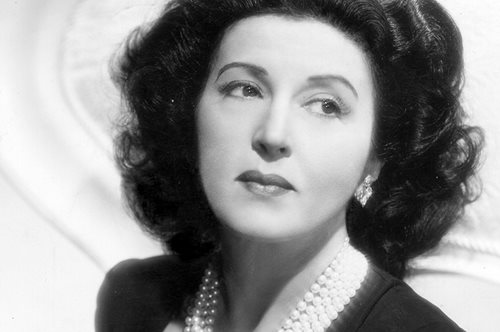 Όταν η Κατίνα Παξινού συνάντησε τον Αλέν Ντελόν - μια ιστορική στιγμή στη Βενετία του 1960