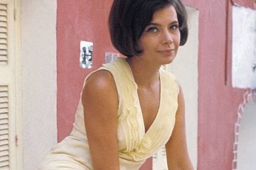 Τζένη Καρέζη: Η φωτογραφία με τον πρώτο μεγάλο της έρωτα που έφυγε σε ηλικία 36 ετών