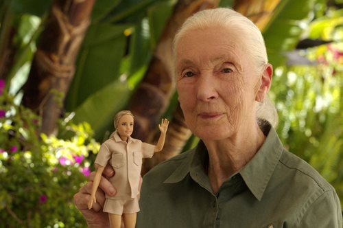 Η Δρ. Τζέιν Γκούνταλ, πρωτευοντολόγος και ανθρωπολόγος έγινε... Barbie.