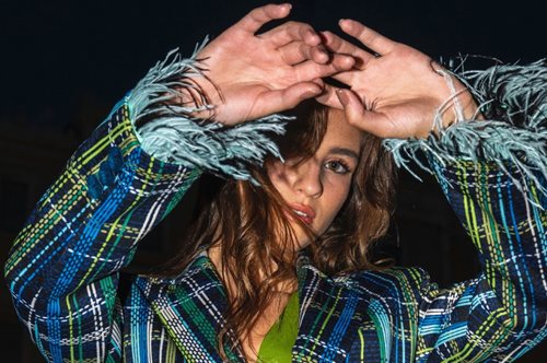 Cache Cache: Η Λουκία Μουντούρη φτιάχνει τα πανωφόρια που θέλουν όλα τα κορίτσια