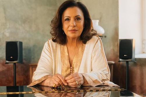 Χάρις Αλεξίου: Το σπάνιο φωτογραφικό στιγμιότυπο από την παιδική της ηλικία