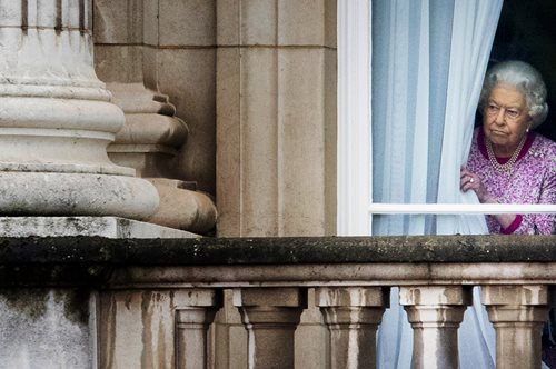 Η βασίλισσα Ελισάβετ έχει στοιχειώσει τα κόργκι της