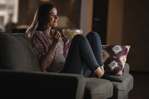 Ταινίες & σειρές που φτιάχνουν τη διάθεση - Οι καλύτερες επιλογές για το σαββατοκύριακο