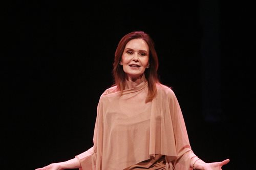 Κάτια Δανδουλάκη: 