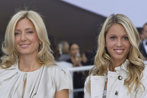 Μαρί Σαντάλ – Ολυμπία Γλύξμπουργκ: Το ρετρό κλικ που αποδεικνύει την εντυπωσιακή ομοιότητα μητέρας και κόρης