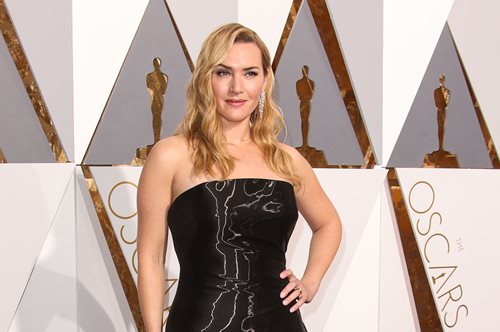 Κέιτ Γουίνσλετ: Προσφέρθηκε να πληρώσει τους λογαριασμούς ρεύματος ανήλικου κοριτσιού με μηχανική υποστήριξη