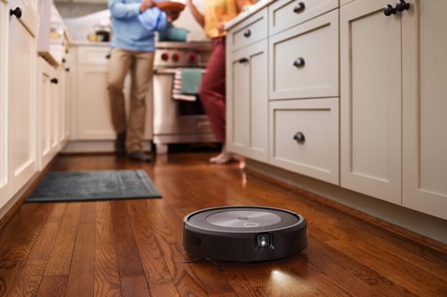 Ένα ρομπότ στο σπίτι μου | Η Roomba Combo j7+ είναι το καλύτερο Χριστουγεννιάτικο δώρο μου
