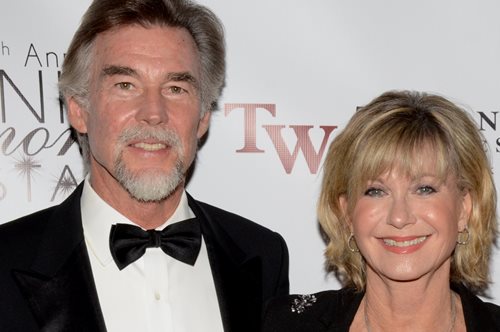 Τζον Ίστερλινγκ: Ο σύζυγος της Ολίβια Νιούτον-Τζον μιλάει για τις τελευταίες 