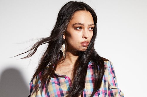 Η Ιωάννα-Πέτρα Τσαντάκη έκανε το Blameyourdaze συνώνυμο της ευέλικτης Αθηναίας