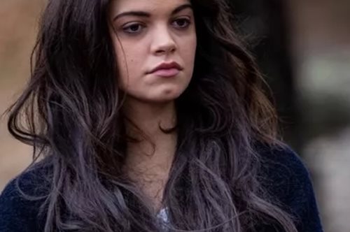 Τζένη Καζάκου: Ένα κορίτσι που πηγαίνει αντίθετα στο ρεύμα