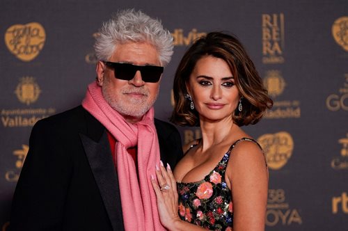 Η Πενέλοπε Κρουζ μαγνήτισε τα βλέμματα στα 38α Ετήσια Κινηματογραφικά Βραβεία Goya