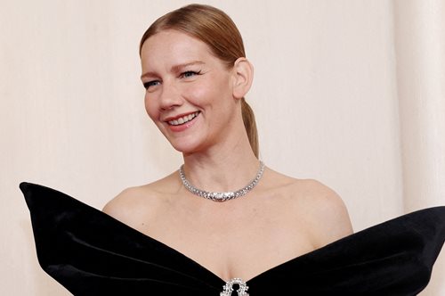 Η Σάντρα Χιούλερ μιλάει και φωτογραφίζεται αποκλειστικά για τη Madame Figaro