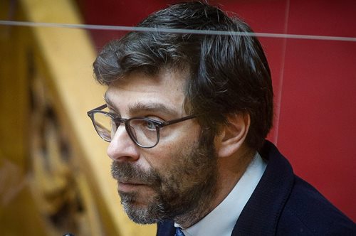 Νικόλας Γιατρομανωλάκης: 