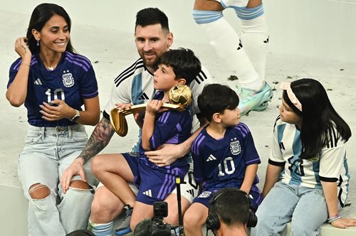 Λιονέλ Μέσι: Γιόρτασε τα 36α γενέθλια του με την αγαπημένη του οικογένεια