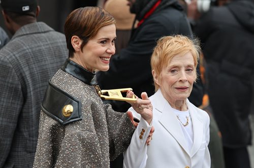 Σάρα Πόλσον εύχεται στην τη σύντροφό της Χόλαντ Τέιλορ που κλείνει τα 81:  