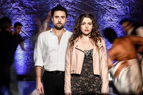 Ρωμαίος και Ιουλιέτα στο Μέγαρο: Έλληνες Καπουλέτοι και Τούρκοι Μοντέγοι 