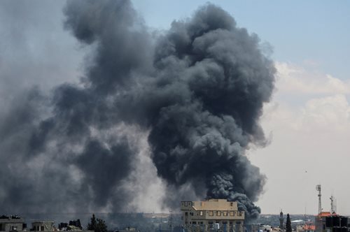 Σφοδροί βομβαρδισμοί στη Γάζα - Το Ισραήλ άνοιξε το σημείο διέλευσης Κερέμ Σαλόμ